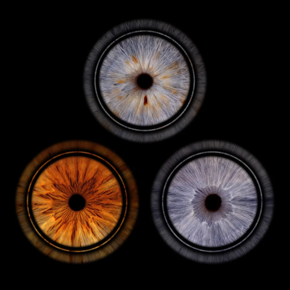 Trei iriși — Rings stacked
